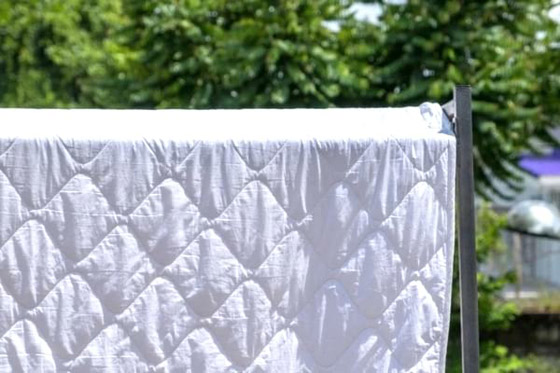 كيف تغسلين اللحاف في المنزل دون غسالة صورة رقم 5