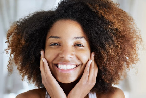 حتى لو كانت مزيفة فمفعولها سحري.. تعرفوا إلى 5 فوائد للابتسامة صورة رقم 5 حتى لو كانت مزيفة فمفعولها سحري.. تعرفوا إلى 5 فوائد للابتسامة صورة رقم 5