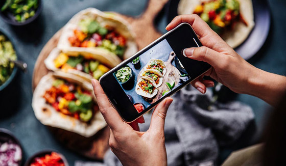 تحذير سيصدمكم.. لا تصوروا طعامكم وتنشروه بمواقع التواصل أبدا! صورة رقم 1