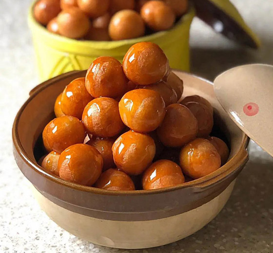 إليكم طريقة تحضير عجينة اللقيمات.. حلوى رمضانية ولا أشهى صورة رقم 9 إليكم طريقة تحضير عجينة اللقيمات.. حلوى رمضانية ولا أشهى صورة رقم 9