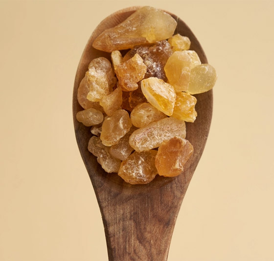 مضاد للالتهاب وأٌستخدم بالطب الشعبي لعقود.. إليكم فوائد اللبان الدكر صورة رقم 1