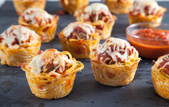 إليكم طريقة تحضير كب كيك الباستا بالجبنة الرائعة والشهية صورة رقم 2