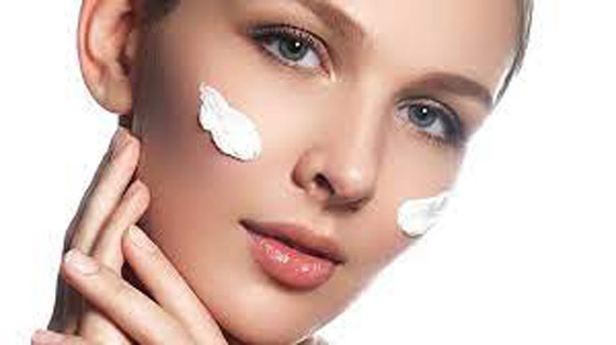 6 فوائد سحرية لحليب الماعز لحل مشاكل البشرة صورة رقم 4