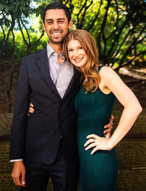 دار أزياء شهيرة تحقق أحلام جينيفر غيتس: صنعت لها فستانا رائعا لزفافها صورة رقم 19