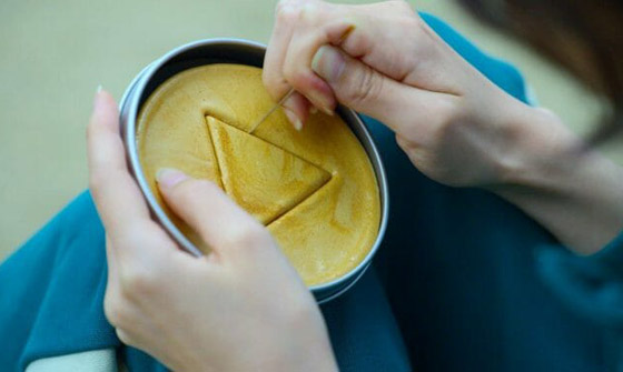 بدون فرن وخلال ربع ساعة فقط.. هكذا تحضر بسكويت لعبة الحبار الشهير صورة رقم 6