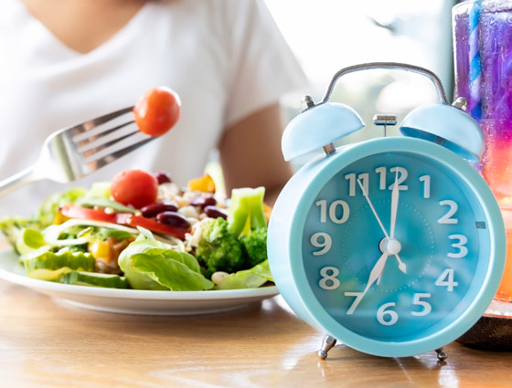 دراسة جديدة: الصيام وتناول الطعام مرة واحدة في اليوم يطيل العمر ويحسن الصحة صورة رقم 3