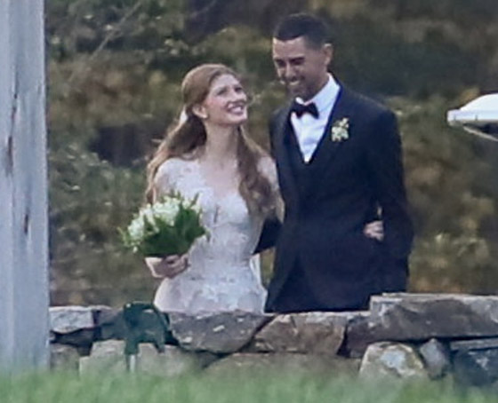 دار أزياء شهيرة تحقق أحلام جينيفر غيتس: صنعت لها فستانا رائعا لزفافها صورة رقم 11