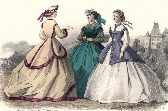 منها أحذية تكسر العظام.. إليكم أغرب صيحات الجمال التي هددت حياة البشر صورة رقم 2