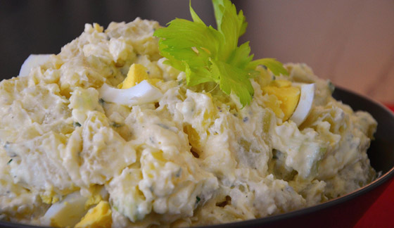 إليكم طريقة تحضير سلطة البطاطس بالبيض المسلوق والمايونيز الشهية صورة رقم 5