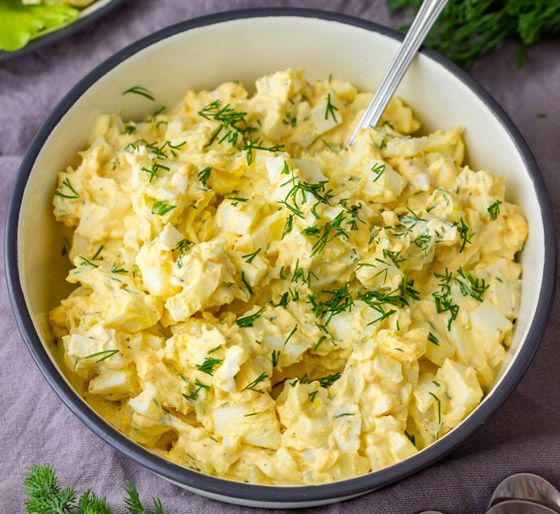 إليكم طريقة تحضير سلطة البطاطس بالبيض المسلوق والمايونيز الشهية صورة رقم 7