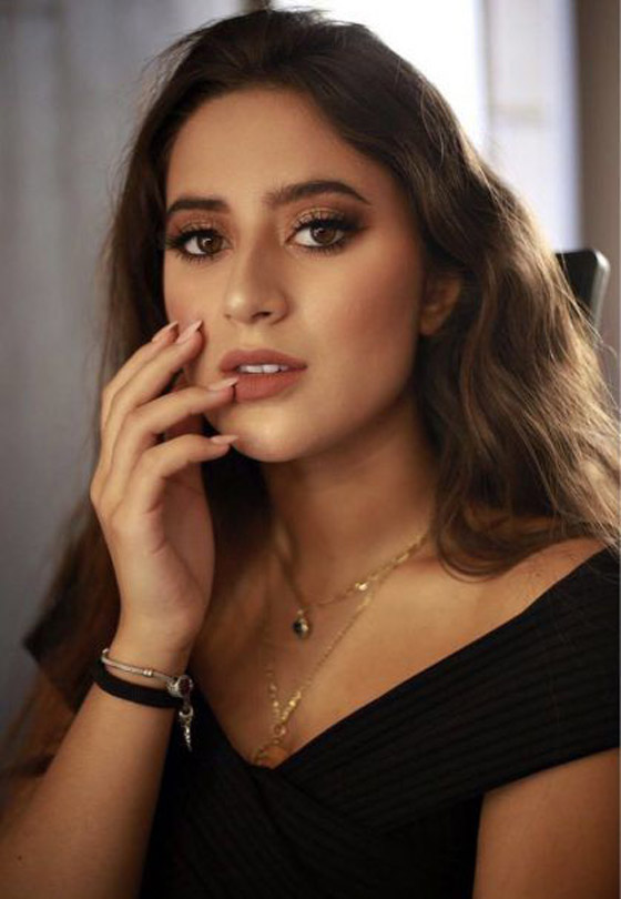 فيديو: ملكة جمال مصر تفاجئ الجميع وتمسح الماكياج عن وجهها على الهواء صورة رقم 13