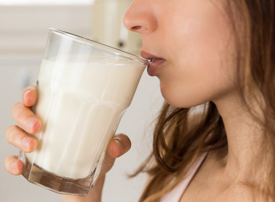 لمن يعاني الأرق.. كوب واحد مساء يساعدك على نوم عميق صورة رقم 8