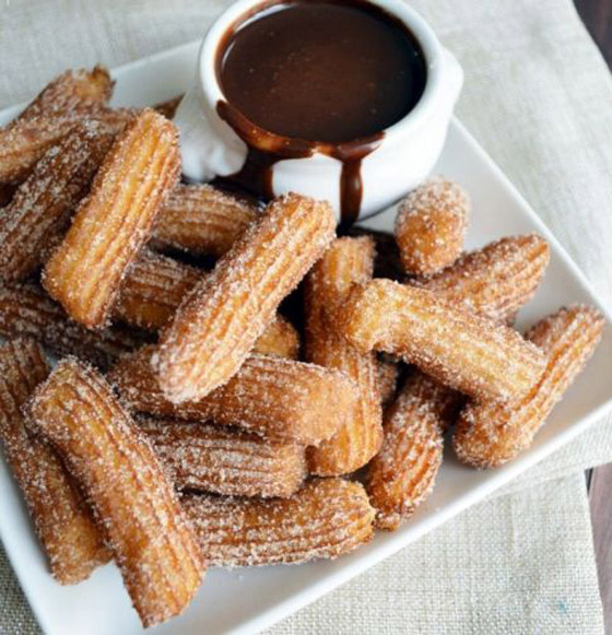 إليكم طريقة تحضير حلى الشوروز المميزة بالمذاق السحري صورة رقم 6