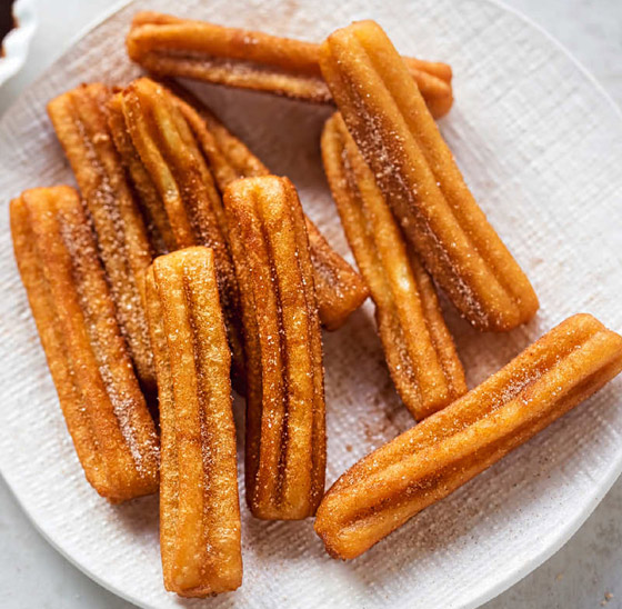 إليكم طريقة تحضير حلى الشوروز المميزة بالمذاق السحري صورة رقم 7