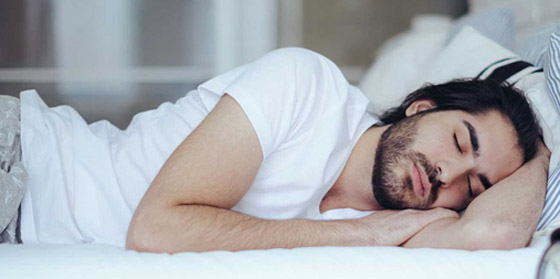 لكل وضعية حسناتها وسيئاتها ولكن وضعية النوم هذه هي الأسوأ للصحة! صورة رقم 4