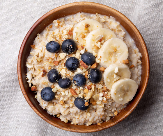 إليكم وصفات بسيطة لوجبات خفيفة حلوة المذاق وقليلة السعرات الحرارية صورة رقم 1