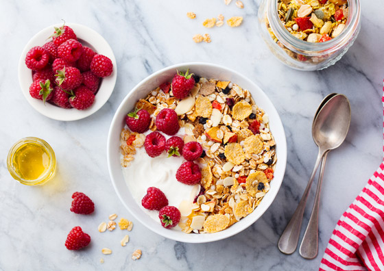 إليكم وصفات بسيطة لوجبات خفيفة حلوة المذاق وقليلة السعرات الحرارية صورة رقم 7