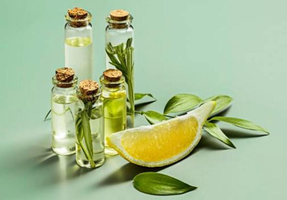 إليكم طرق فعالة وبسيطة لعمل عطر للشعر في المنزل صورة رقم 2