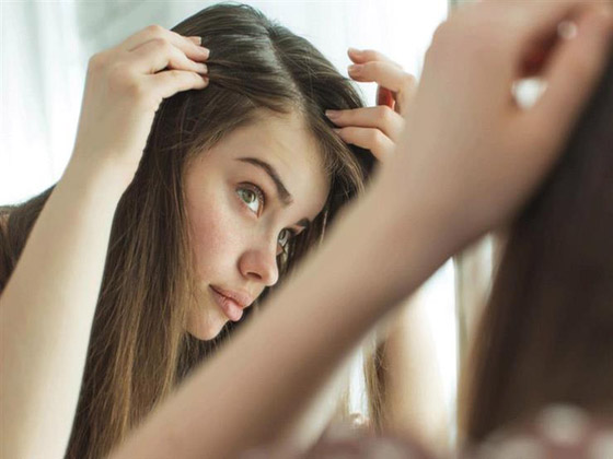 هكذا تتعاملين مع الشعر الأبيض صورة رقم 2