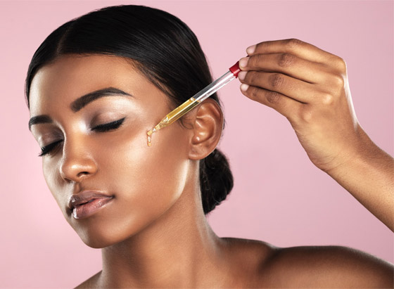 11 نصيحة مقدمة من أطباء الجلدية للحصول على بشرة صحية ومتوهجة صورة رقم 6