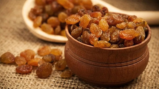 ماء الزبيب غني بهذه الفوائد.. إليكم طريقة إعداده صورة رقم 2