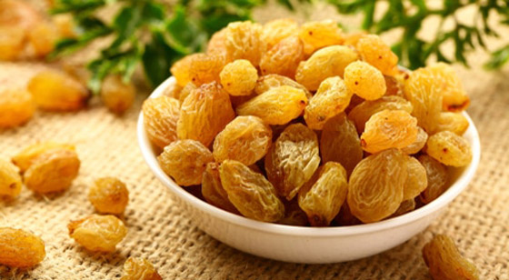 ماء الزبيب غني بهذه الفوائد.. إليكم طريقة إعداده صورة رقم 1