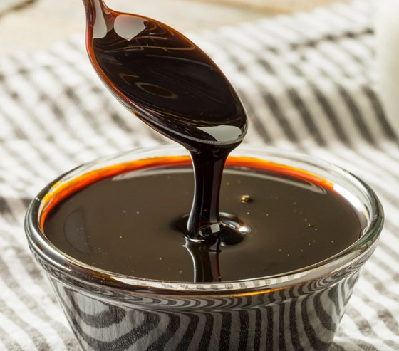 تعرفوا على فوائد مذهلة لم تعرفوها من قبل عن تناول العسل الأسود باعتدال صورة رقم 1