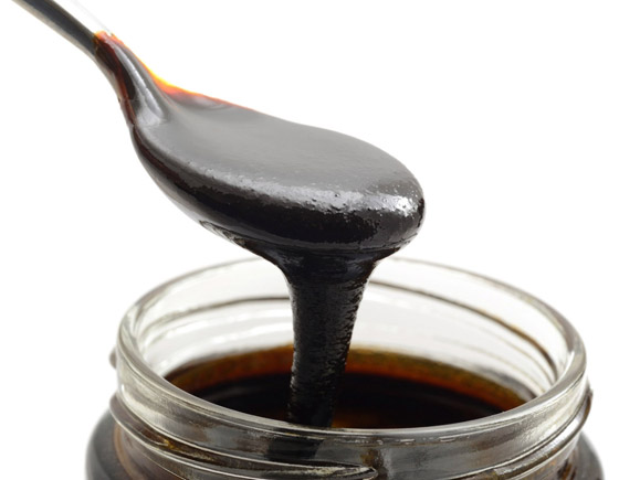 تعرفوا على فوائد مذهلة لم تعرفوها من قبل عن تناول العسل الأسود باعتدال صورة رقم 3