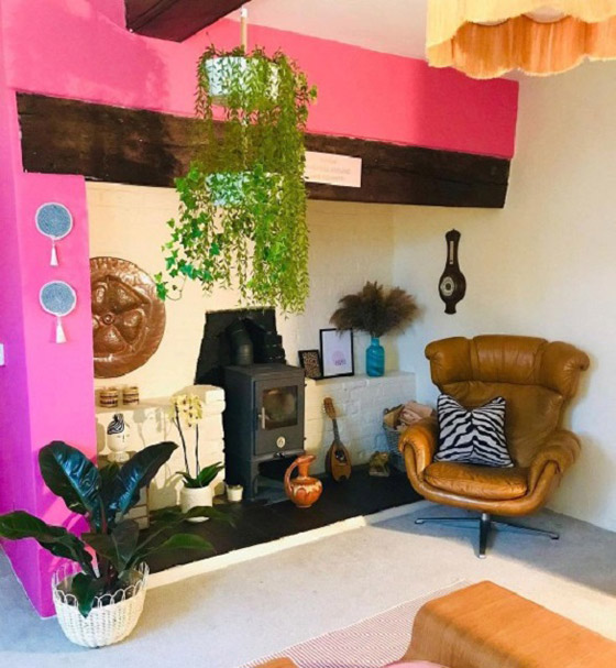 تستثمر الأشياء المستعملة في تحويل منزلها إلى منزل مثالي صورة رقم 6