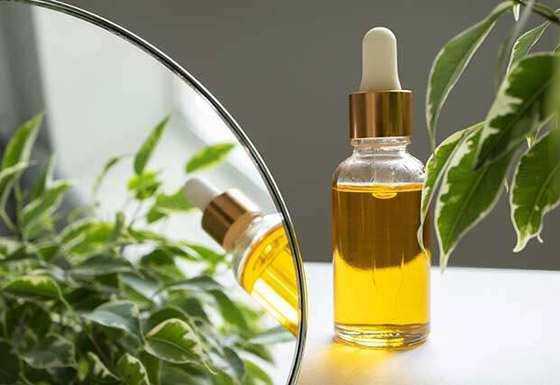 إليكم 9 زيوت أساسية مفيدة جدا للعناية اليومية بالبشرة صورة رقم 9