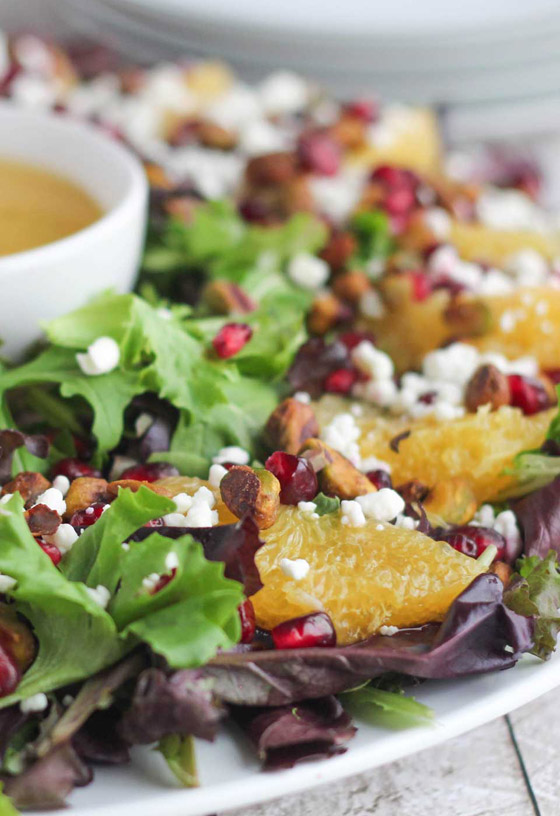 إليكم طريقة تحضير سلطة عيد الميلاد المميزة لتجربة عصرية لتزيين المائدة صورة رقم 5