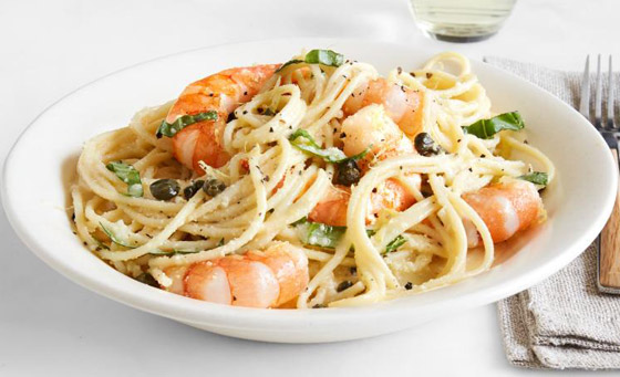 إليكم وصفة باستا الليمون مع الروبيان المشوي: طبق صحي ولذيذ للأعياد صورة رقم 4