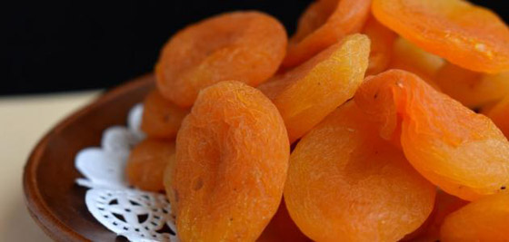 فوائد غذائية مهمة للفاكهة المجففة صورة رقم 2