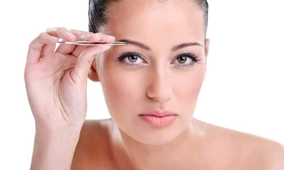 حيلة بسيطة للحصول على مظهر حاجبين طبيعي صورة رقم 3