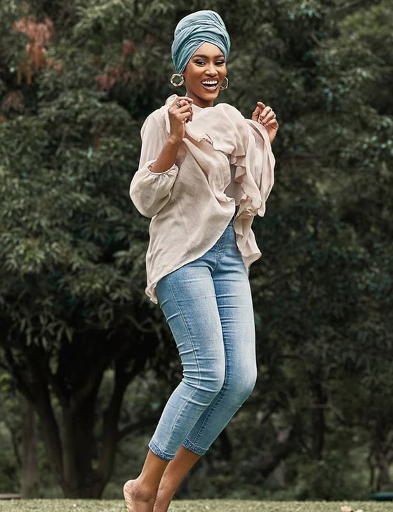 فيديو وصور: أول مسلمة محجبة تفوز بتاج ملكة جمال نيجيريا لأول مرة صورة رقم 10