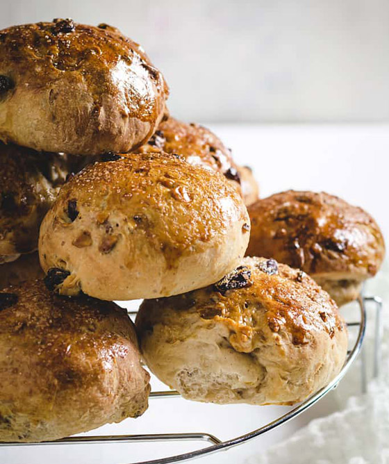 وصفة خبز عيد الميلاد بالبندق وشراب البيض.. شهي من المطبخ الإيطالي صورة رقم 5