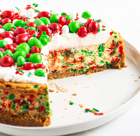 إليكم طريقة تحضير تشيز كيك الكريسماس المميزة: ولا أطيب! صورة رقم 4