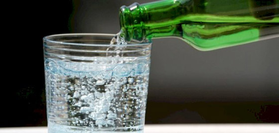 حين تشرب المياه الفوارة.. هذا ما يحدث لجسمك صورة رقم 7