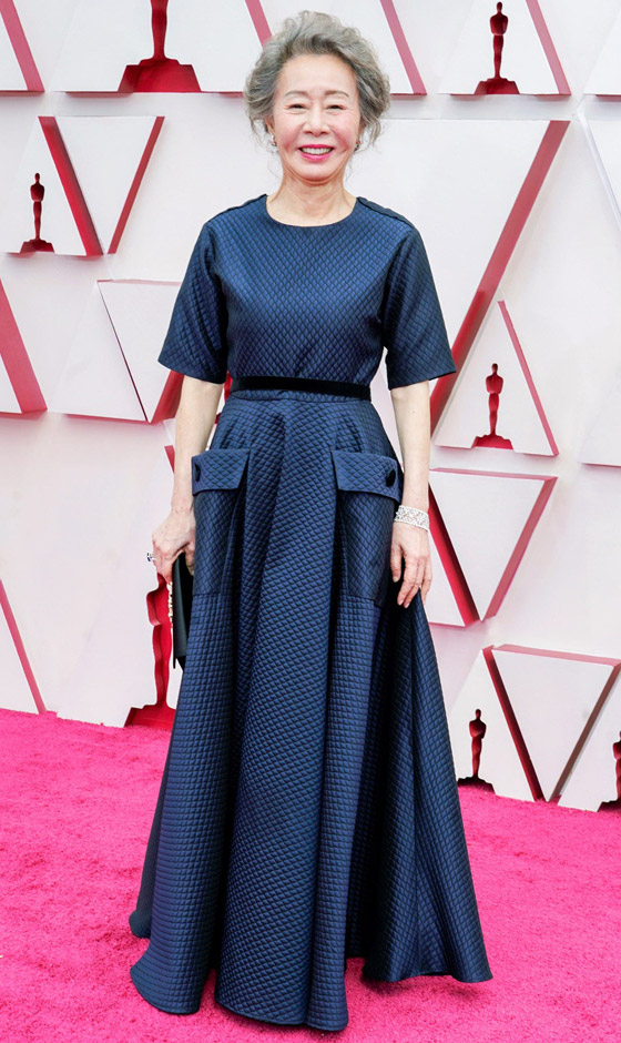 بالصور: أجمل ما ارتدته النجمات من أزياء المصممين العرب في 2021 صورة رقم 2