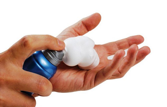 حيلة بسيطة لإزالة البقع برغوة الحلاقة صورة رقم 7