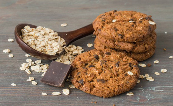 إليكم طريقة تحضير كوكيز الشوفان بالكاكاو دايت.. لذيذة وصحية صورة رقم 1