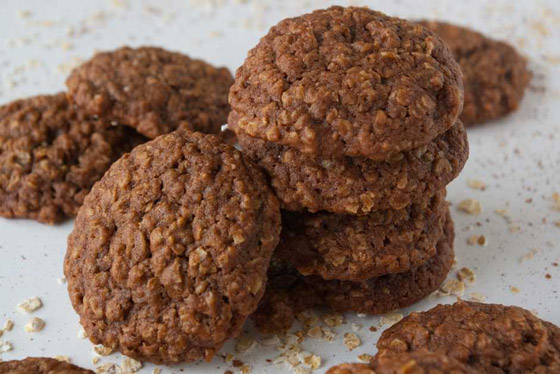 إليكم طريقة تحضير كوكيز الشوفان بالكاكاو دايت.. لذيذة وصحية صورة رقم 7