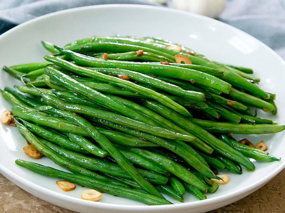 للوقاية من الشعر الأبيض.. إليكم 9 أطعمة تحافظ على شباب الشعر صورة رقم 7