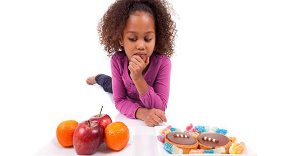 ما هي كمية السكر المسموحة للطفل خلال اليوم بحسب عمره؟ صورة رقم 6