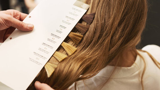 10 أخطاء تجنّبوها عند تغيير لون الشعر صورة رقم 1