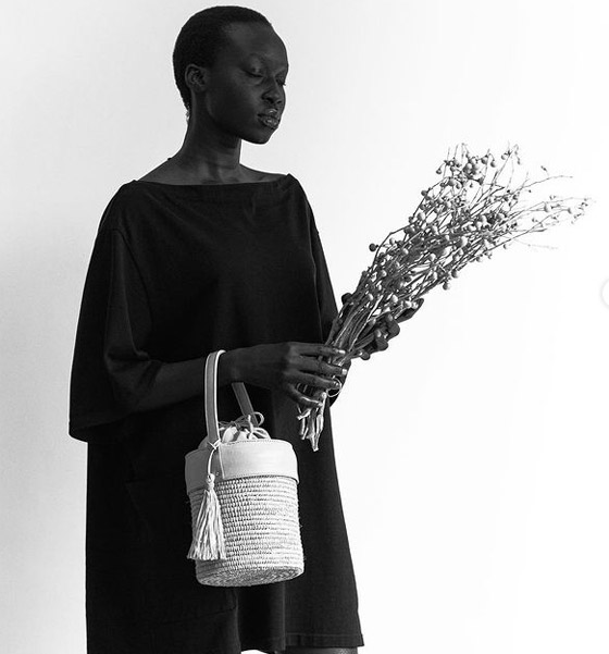 فيديو وصور: عارضة أزياء سودانية تحارب العنصرية بطريقة أثارت استحسان الجمهور صورة رقم 7