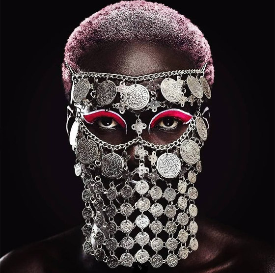 فيديو وصور: عارضة أزياء سودانية تحارب العنصرية بطريقة أثارت استحسان الجمهور صورة رقم 11