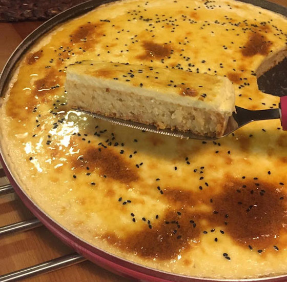 إليكم طريقة تحضير فطيرة الأجبان بالعسل الشهية والسهلة صورة رقم 3 إليكم طريقة تحضير فطيرة الأجبان بالعسل الشهية والسهلة صورة رقم 3