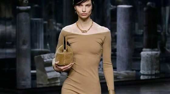 الفستان التريكو نجم موضة الخريف صورة رقم 1