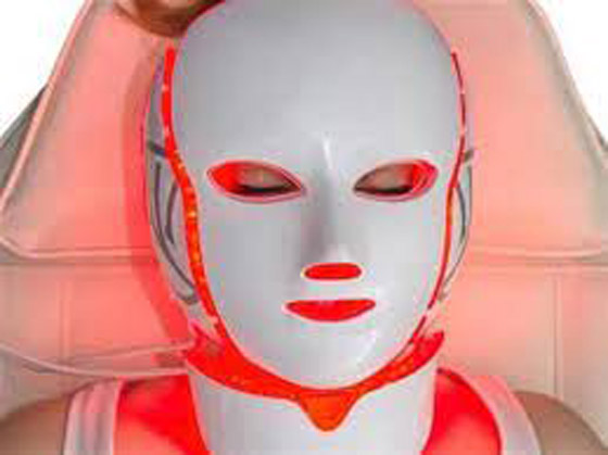 أقنعة LED .. أحدث صيحات عالم التجميل صورة رقم 2